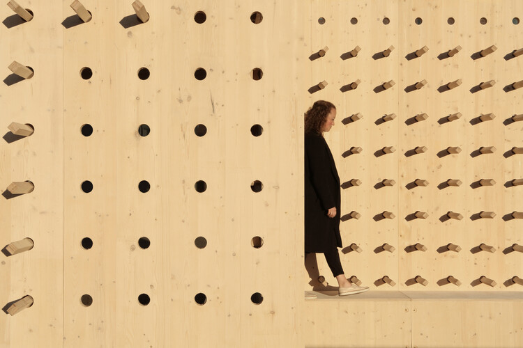 Designing for Presence: When Architecture Invites Us to Stay - Image 2 of 30