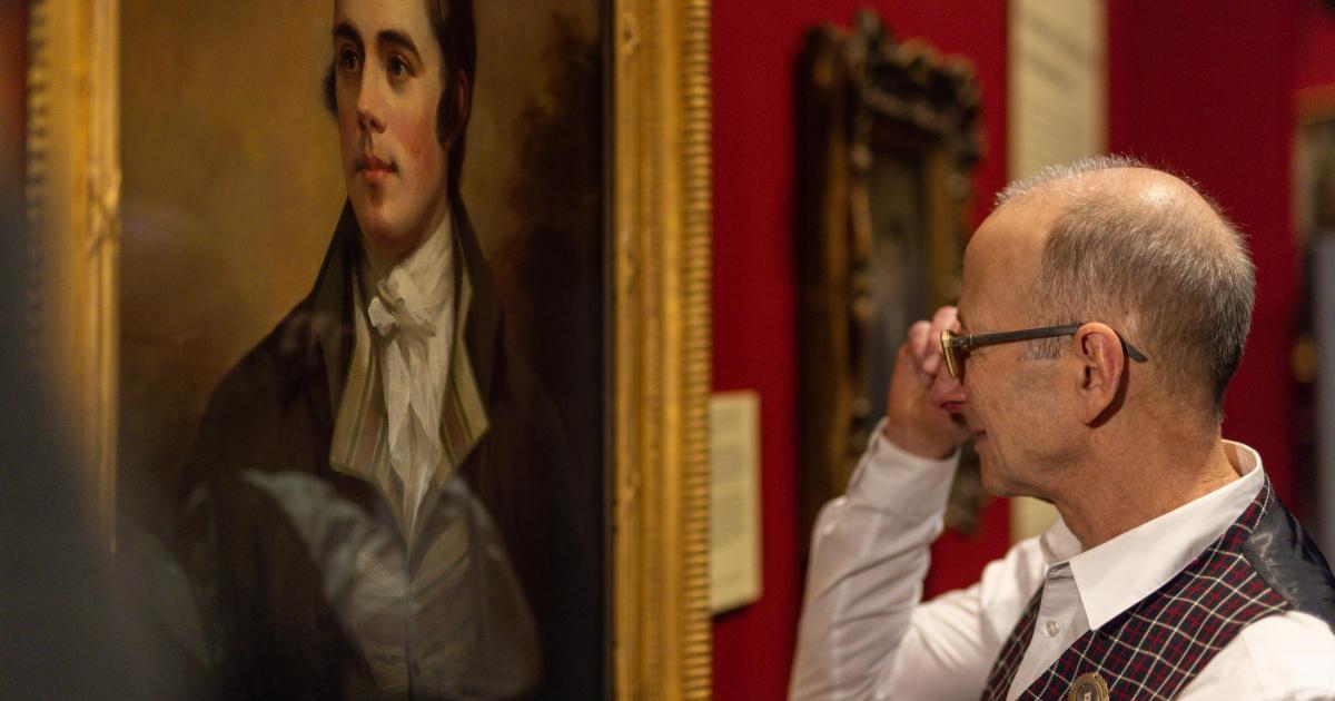 Lost portrait of Rabbie Burns found after 220 years