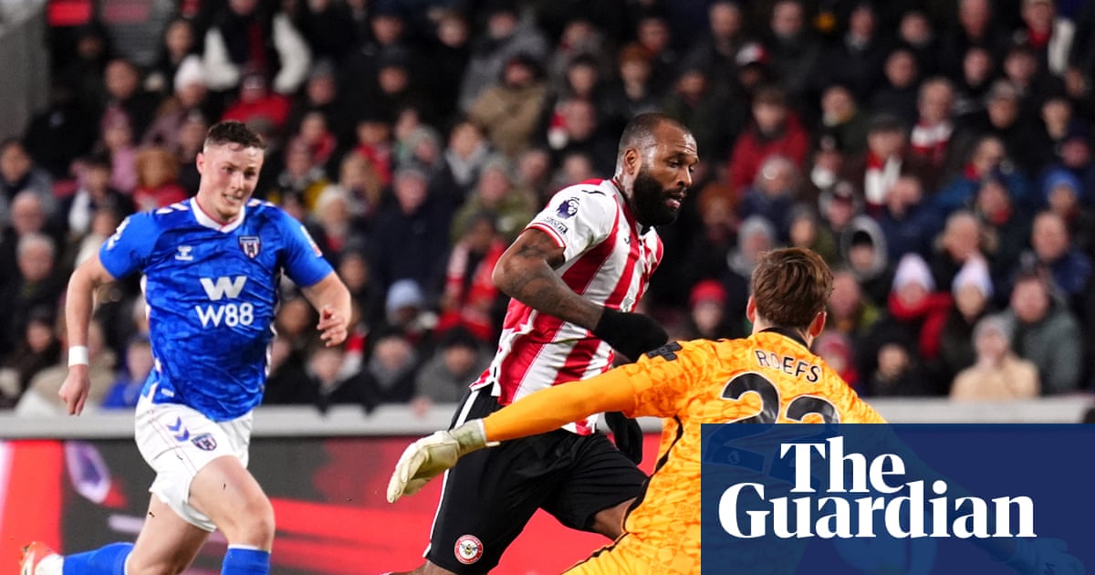 Thiago strikes twice for Brentford but Sunderland’s Le Fée fluffs Panenka penalty | Premier League