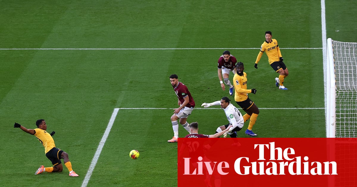 Wolves v West Ham, Brighton v Burnley, and more: football clockwatch – live | Soccer