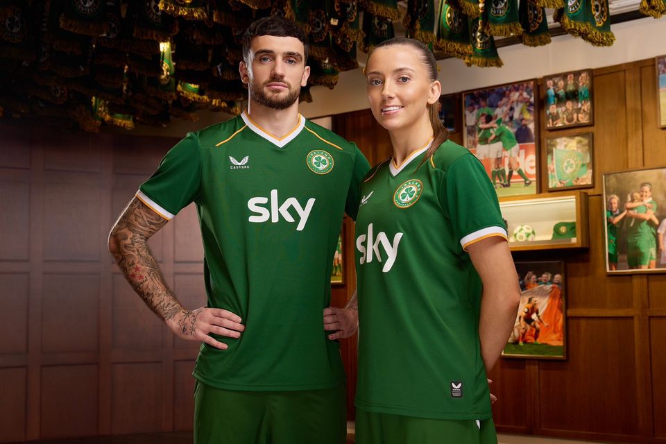 Fans have hit out at the cost of the new Ireland jersey