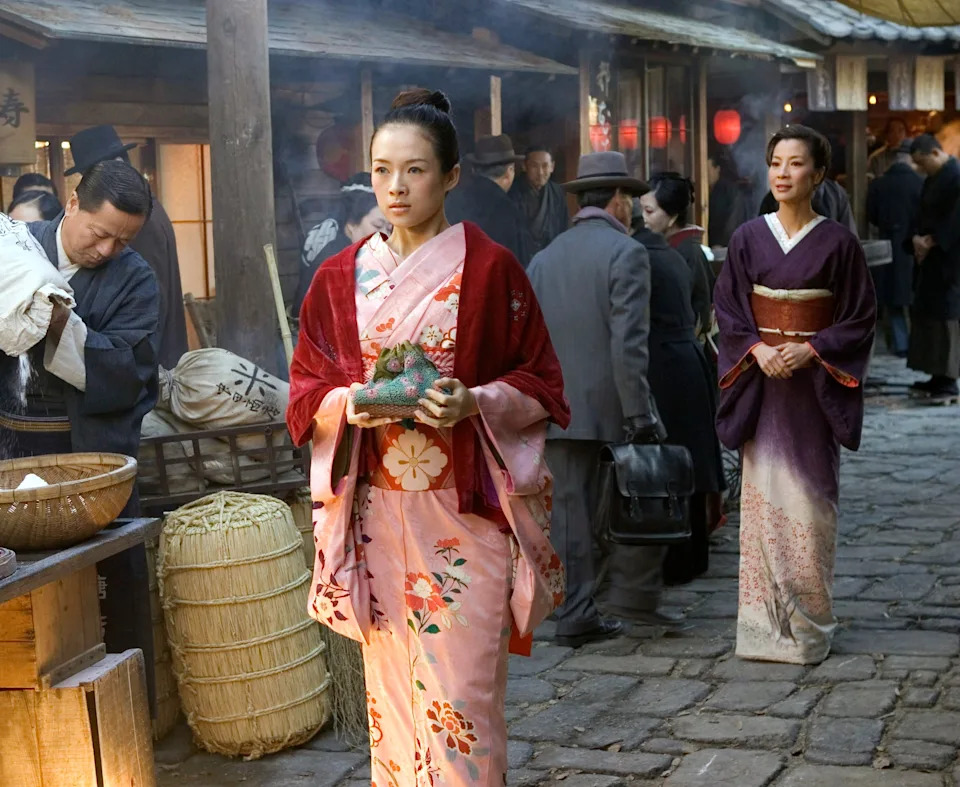 Ziyi Zhang and Michelle Yeoh in "Memoirs Of A Geisha"