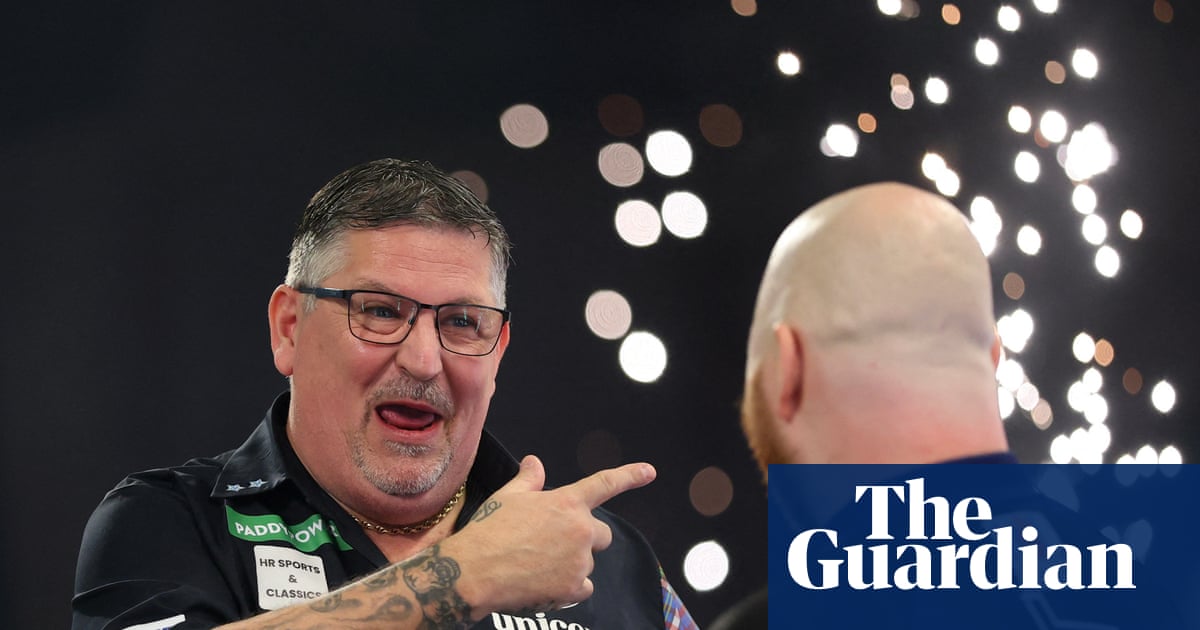 Gary Anderson and Ryan Searle show class and surge into world darts semis | PDC World Championship