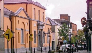 Laois woman pleaded guilty to theft from local businesses - Courts