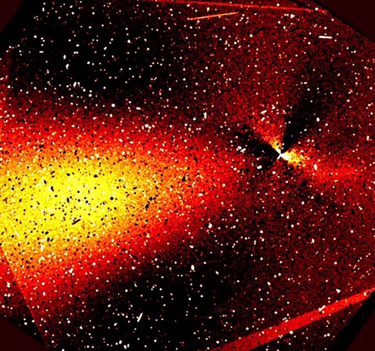 New images of the interstellar object 3I/ATLAS, taken through 170 second exposures with the WFC3 UVIS (F350LP) camera of the Hubble Space Telescope at a central wavelength of 0.5851 micron on December 12 and 27, 2025