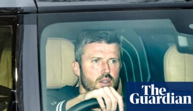 Michael Carrick adds Steve Holland and Woodgate to staff at Manchester United | Manchester United