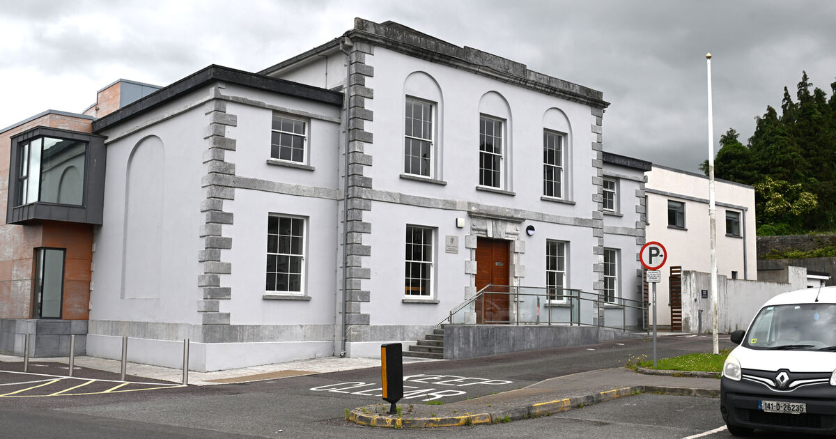 Two men charged in Cork with more than 80 counts related to rape and sexual assault of two children