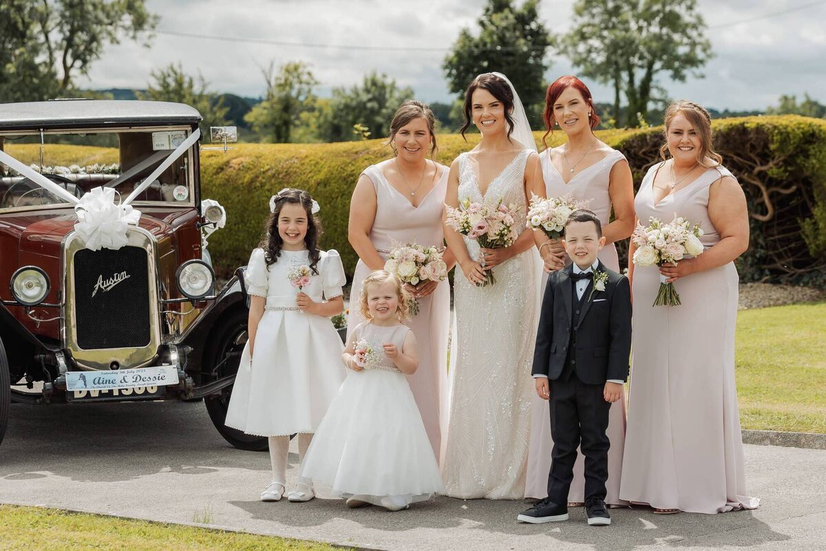 Aine Keogh with Shona Keogh, Elaine Gaffney, Mary McLaughlin, Croía Lennon, Penny Keogh and Rowan McCann. 
