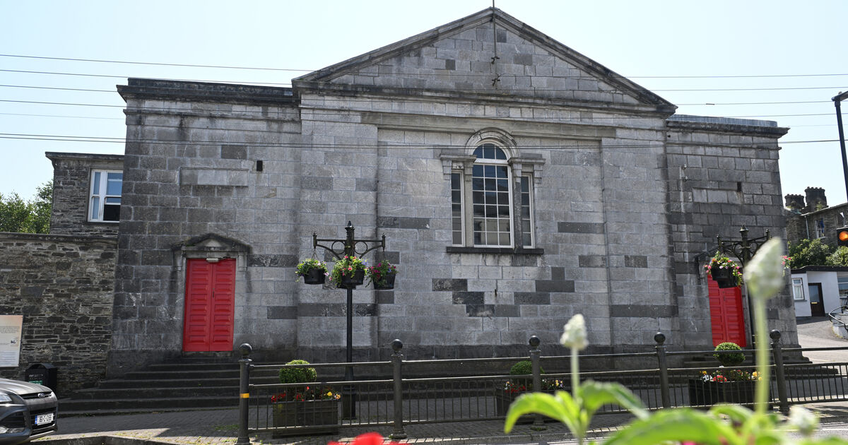 Man arrested at 3.30am in West Cork was so drunk he 'couldn’t stand or speak'