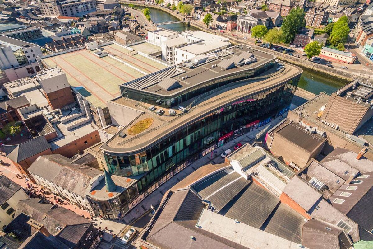 A view of Half Moon Street from overhead 
