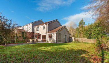 A corner site to covet at well turned out €445,000 Glanmire home