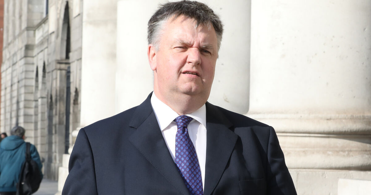 Suspension for accused gardaí 'terrifying', retired senior garda tells Limerick trial