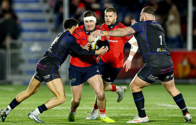 Munster's Shane Daly comes up against Jamie Bhatti of Glasgow. Picture: INPHO/Paul Currie