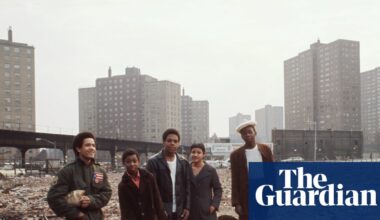 Bronx dog-walkers in the rubble of a dangerous New York: Camilo José Vergara’s best photograph | Art and design