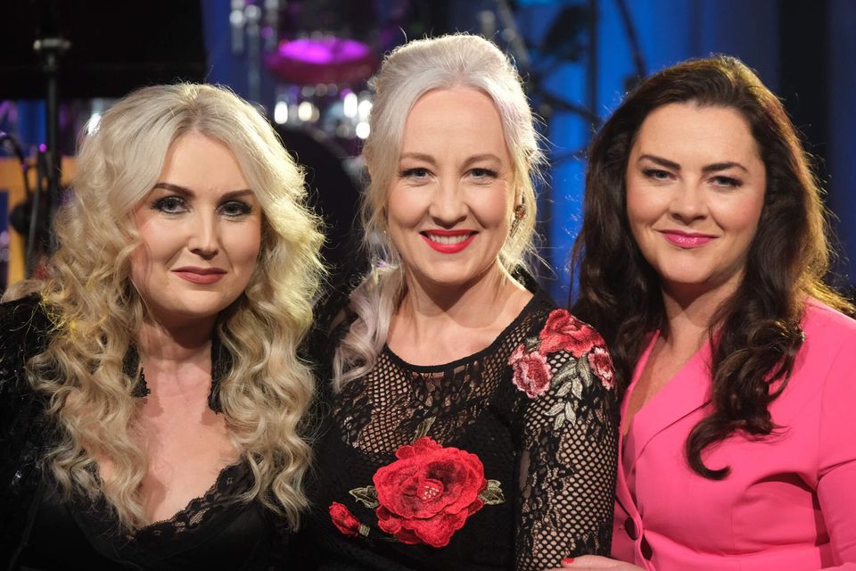 Glór Tíre presenter Aoife Ní Thuairisg (centre) with judges Jo Ní Chéide and Caitriona O’Sullivan