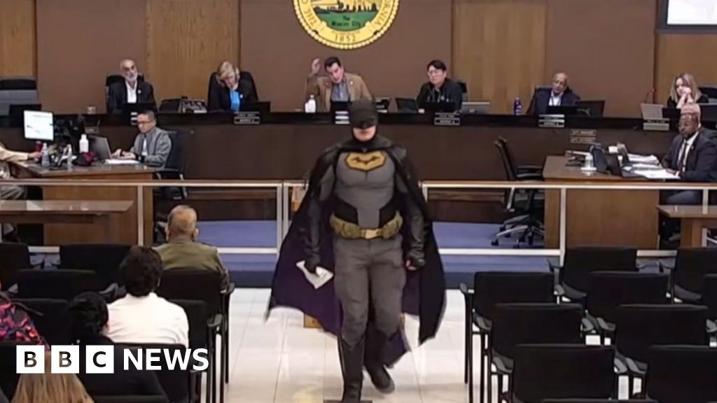 Batman tells city council to not assist ICE at Super Bowl