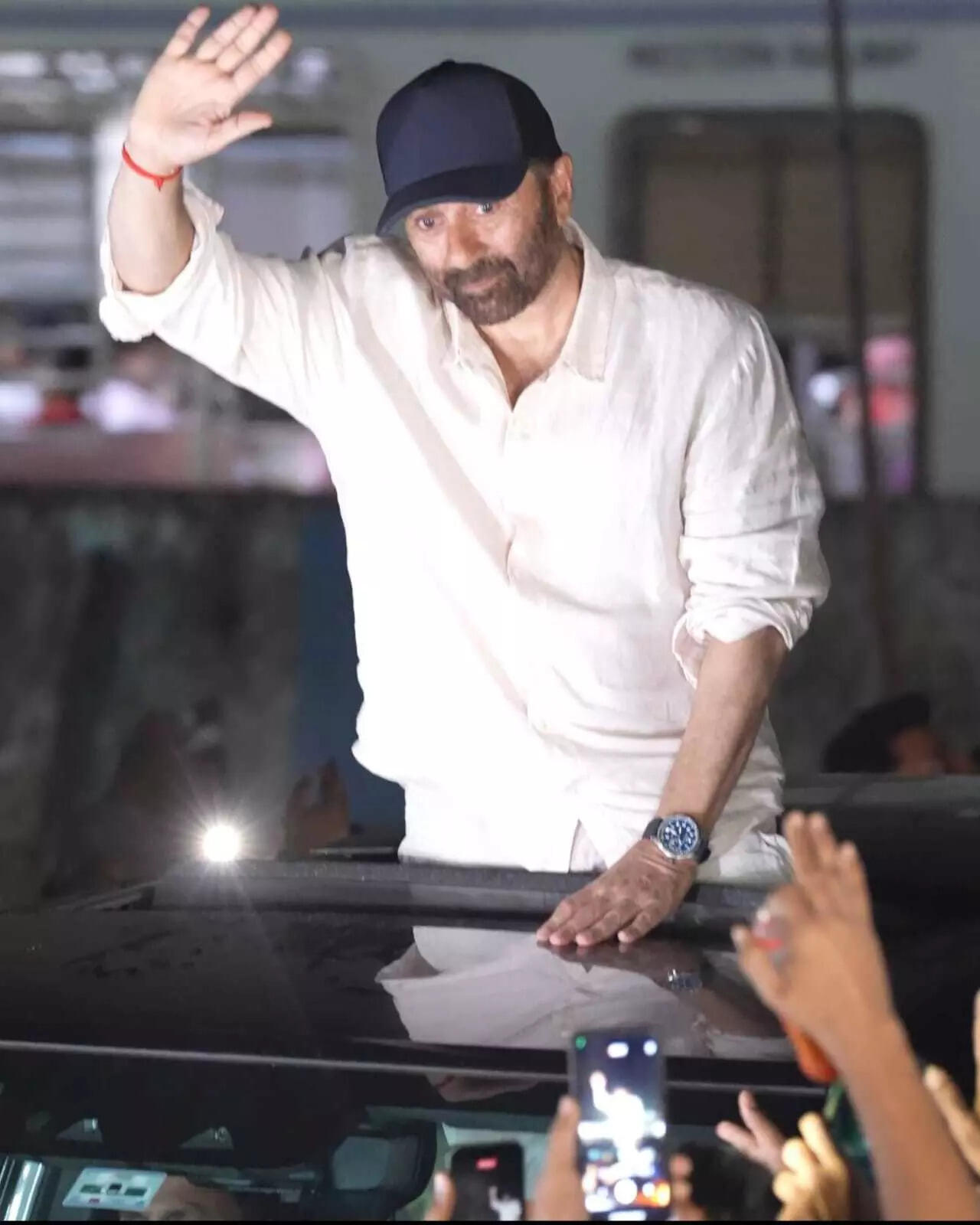 59eaf01a-b50f-4ef9-b497-84c2e18887e2