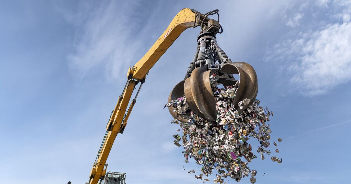 UK recycling firm crashes into administration after 27 years | UK | News