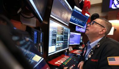 Health-Insurance Stocks Plummet on 2027 Medicare Proposal