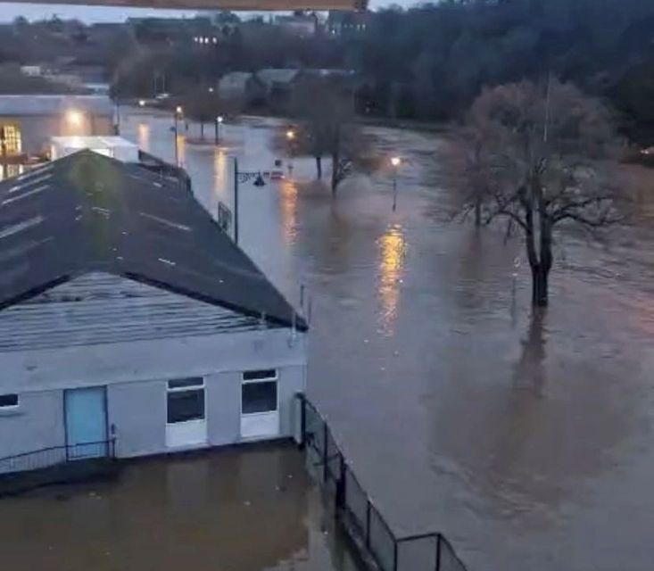The River Slaney has burst its banks in Enniscorthy. 