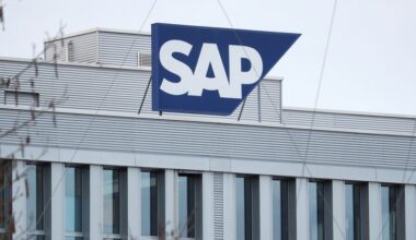 US software stocks slide after SAP, ServiceNow results fuel AI disruption fears