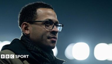 Manchester United head coach Ruben Amorim in a dark winter coat on the touchline before the 1-1 draw with Leeds