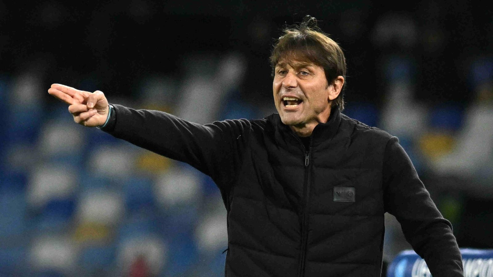 Antonio Conte takes swipe at Blues after Napoli crashed out of the Champions League