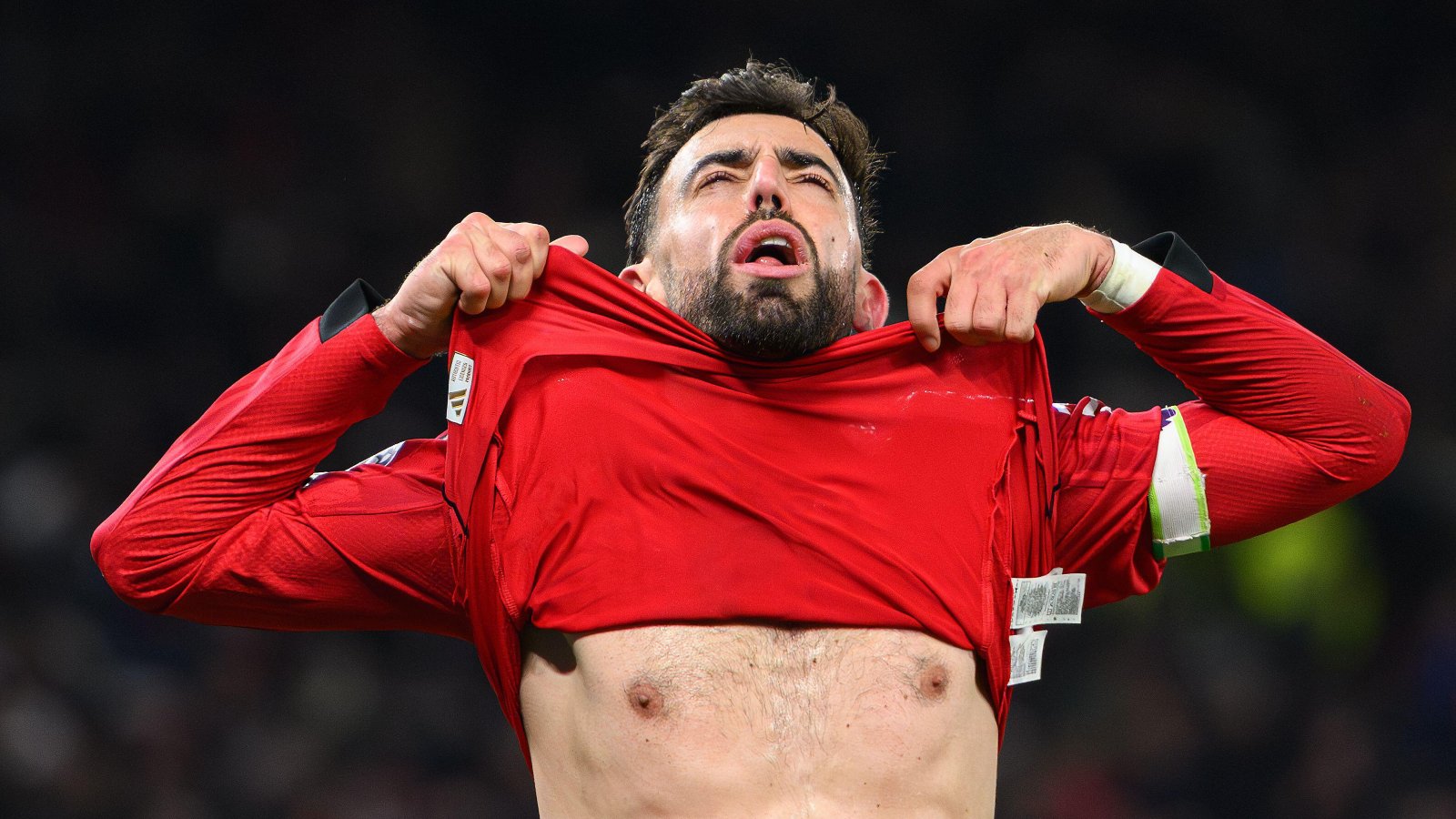 Man Utd receive £86m Fernandes 'offer' as internal 'general fear' revealed; another star 'very much done'