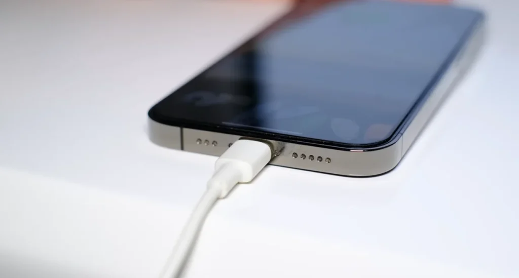 Apple has issued a warning to users about charging the iPhone - and has urged people to follow the 95 rule