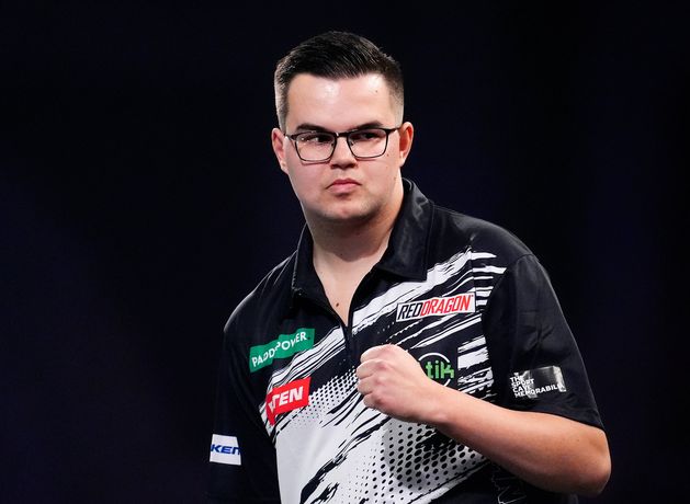 World Darts Championship: Gian van Veen beats Gary Anderson in epic semi-final to set up Luke Littler showdown