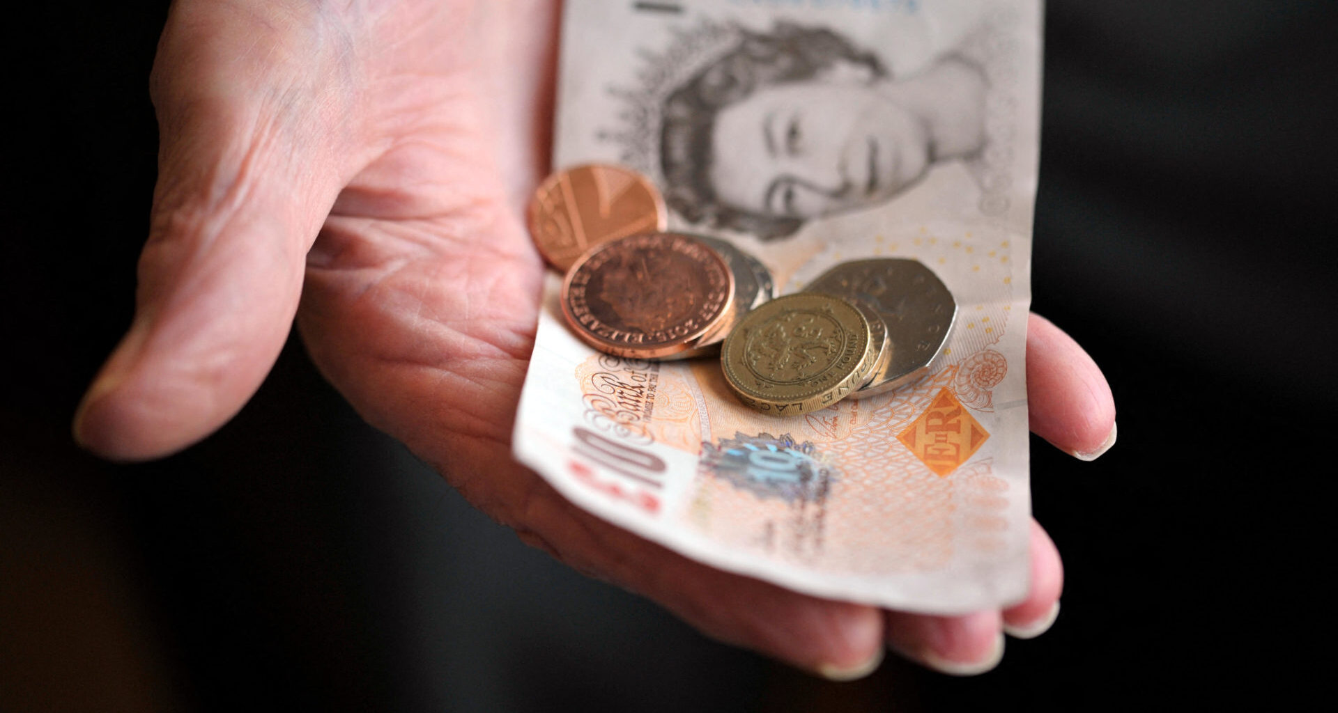 'A phenomenal return' - Deadline looms to buy UK pension at cheap rate