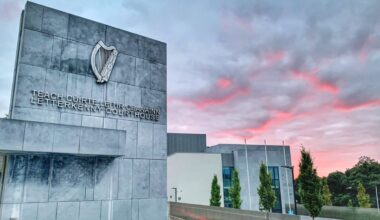 Man TWICE caught driving without insurance keeps licence