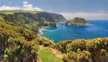 Ryanair cuts all flights to ‘Hawaii of Europe’ affecting 400,000 passengers