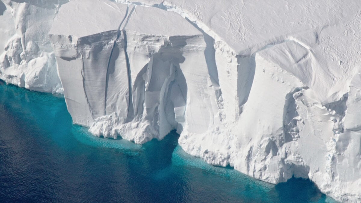 Hundreds of Earthquakes Are Rocking One of Earth's Most Dangerous Glaciers