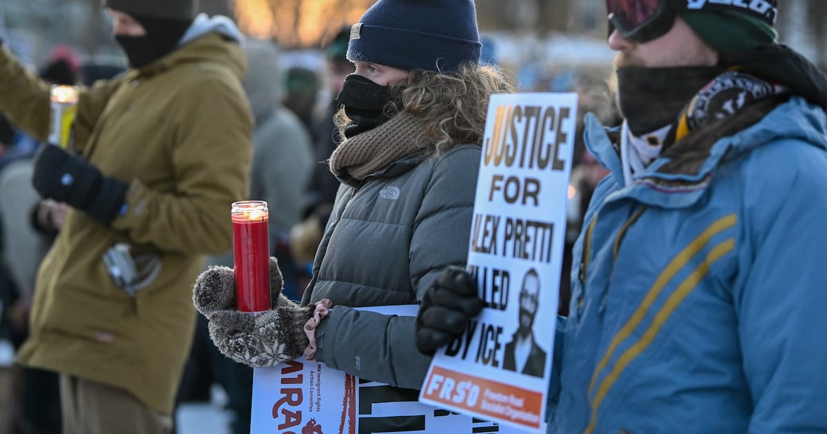 Minneapolis shooting deepens US immigration crisis as federal accounts are challenged – The Irish Times
