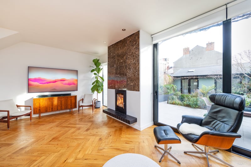 Herringbone wooden floors in the livingroom