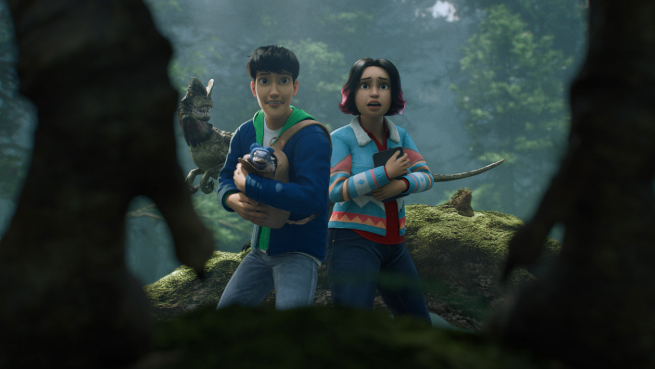 (L to R) Darren Barnet as Kenji Kon and Raini Rodriguez as Sammy Gutierrez in Jurassic World: Chaos Theory: Season 4.