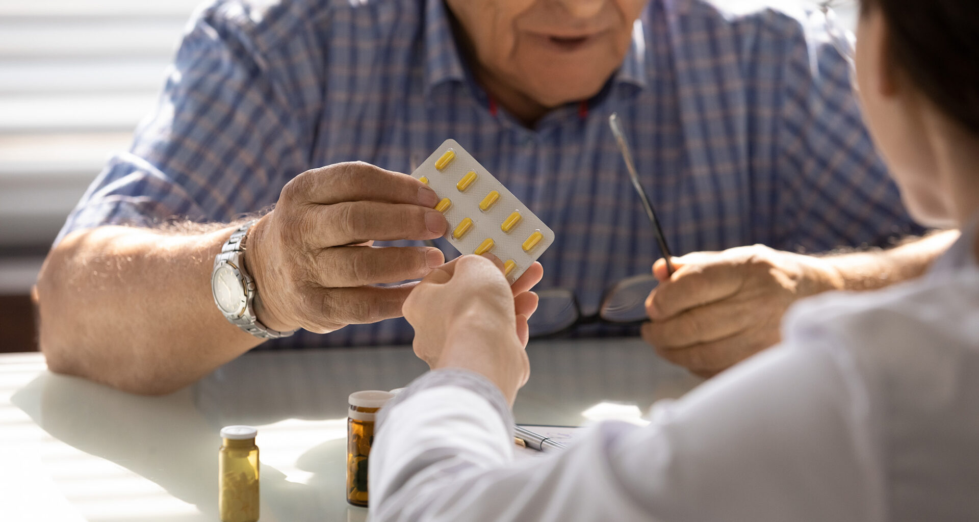 Structured medication reviews in frailty