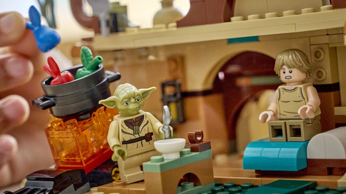 Lego's Newest 'Star Wars' Smart Play Sets Are Cheaper, With a Huge Catch