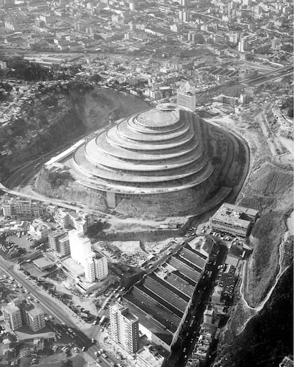 Obras del Helicoide en 1956.