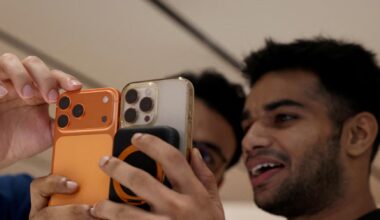 India's smartphone security proposal faces backlash over privacy concerns