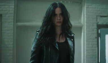 Jessica Jones is back to save Daredevil's ass in season 2 trailer