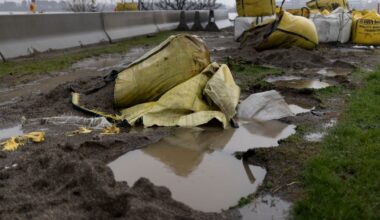 Clontarf flood defences, due to be in place next year, now not expected until 2033 – The Irish Times