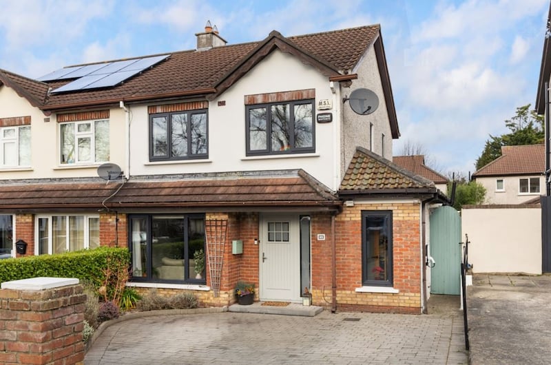 Semidetached house in Bray