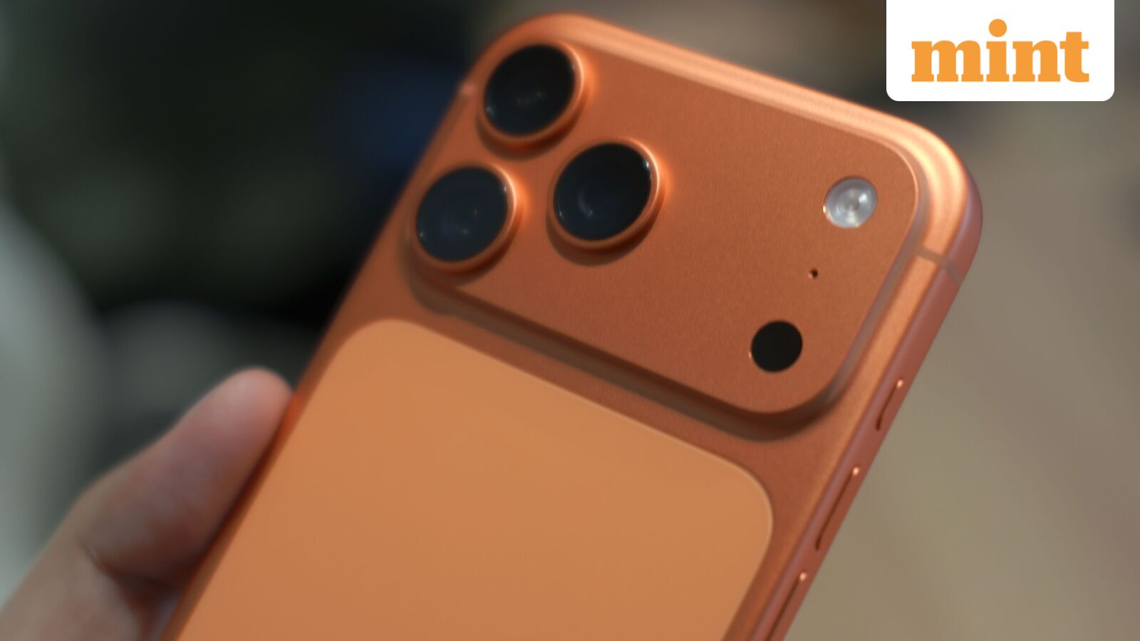 Apple includes an option called Alternate Appearance within Face ID settings.