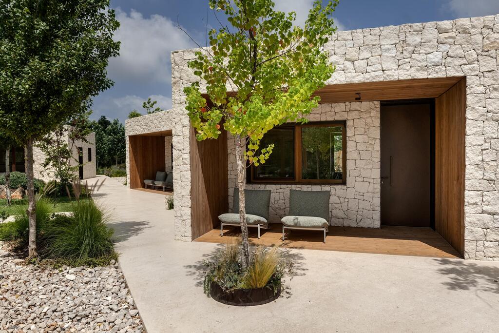 אדריכלות: הדס פאר ודניאלה צ'צ'יק, סטודיו 2ARC, חלונות מרווין