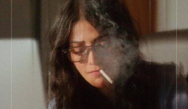 Aakasamlo Oka Tara FL: Smoking Shruti!