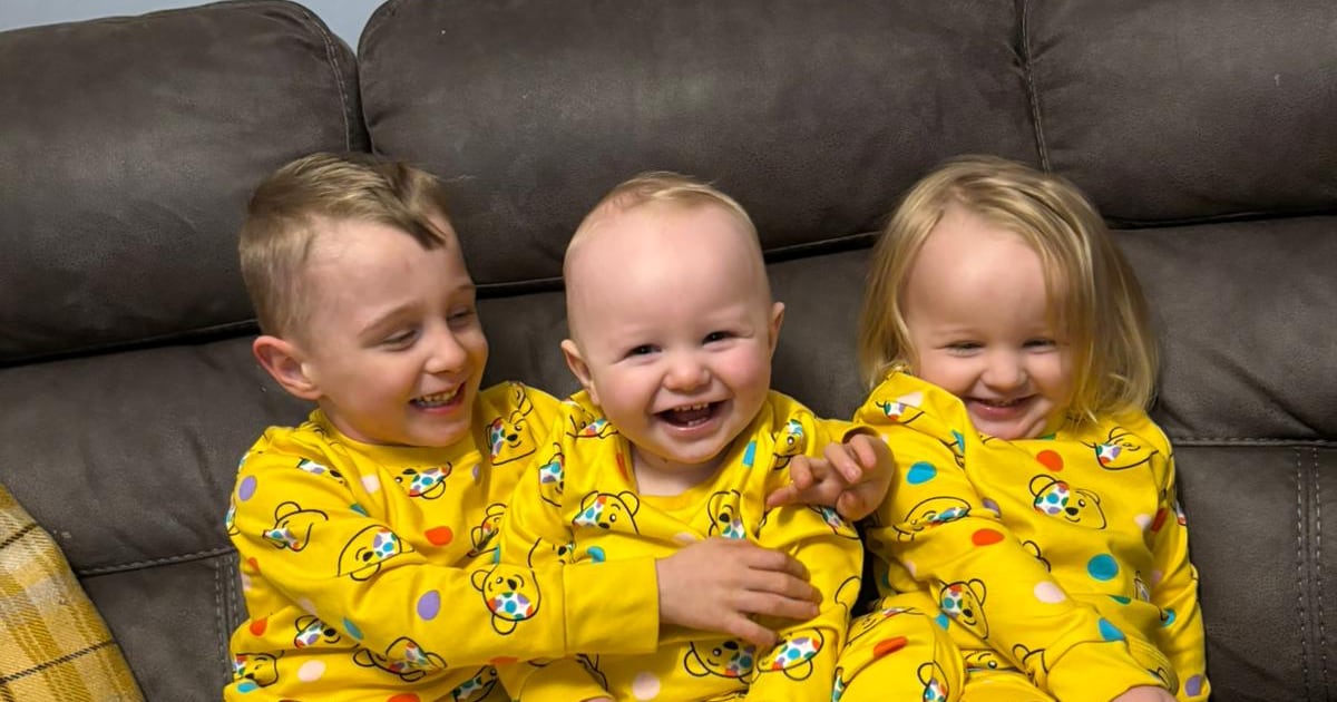 Children “screaming in fear” as Derry sectarian attack forces family out of home – The Irish News