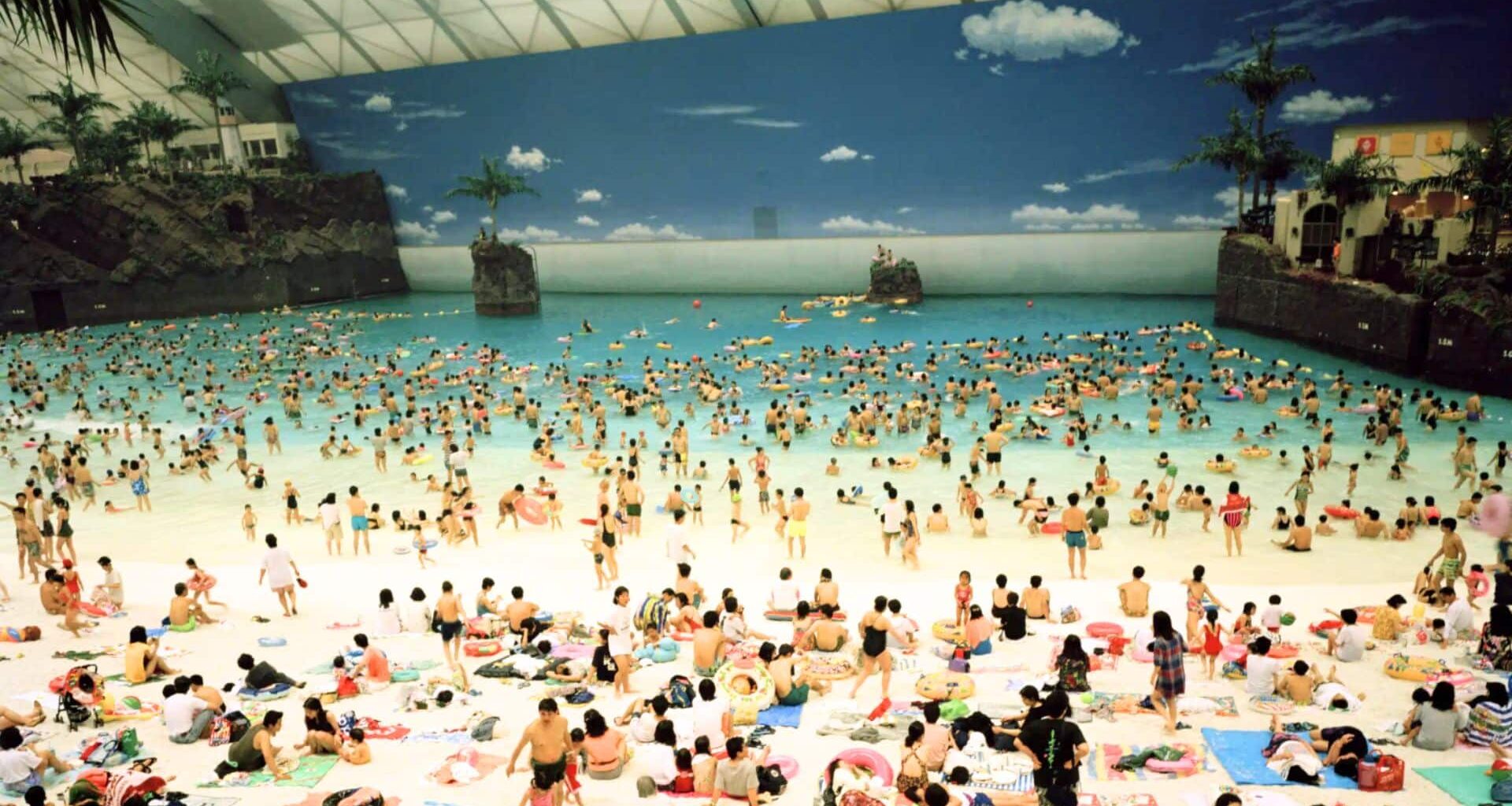 a powerful retrospective at the Jeu de Paume, an exhibition that questions our times