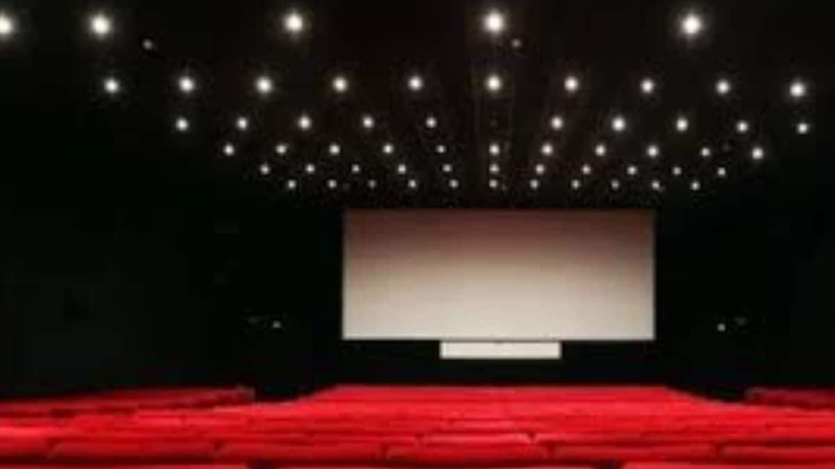 She Ruled The Box Office In 90s, Worked With 3 Khans Of Bollywood, Then Left Stardom For A Life Filled With Spirituality